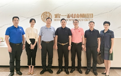 ������ԭ��ί��ί�����ھ�������ί����ί��ǵ���ݰ���½𱦵��У�������������δ����������֮·��