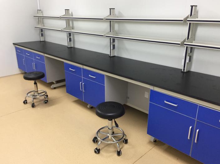 ��ľ��̨����