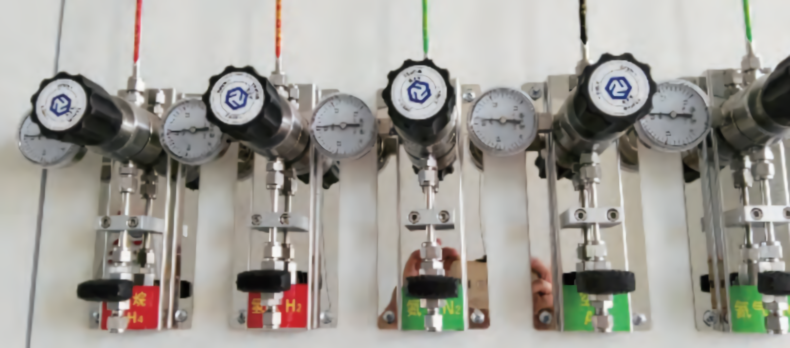 �½�(�й���)���޹�˾����