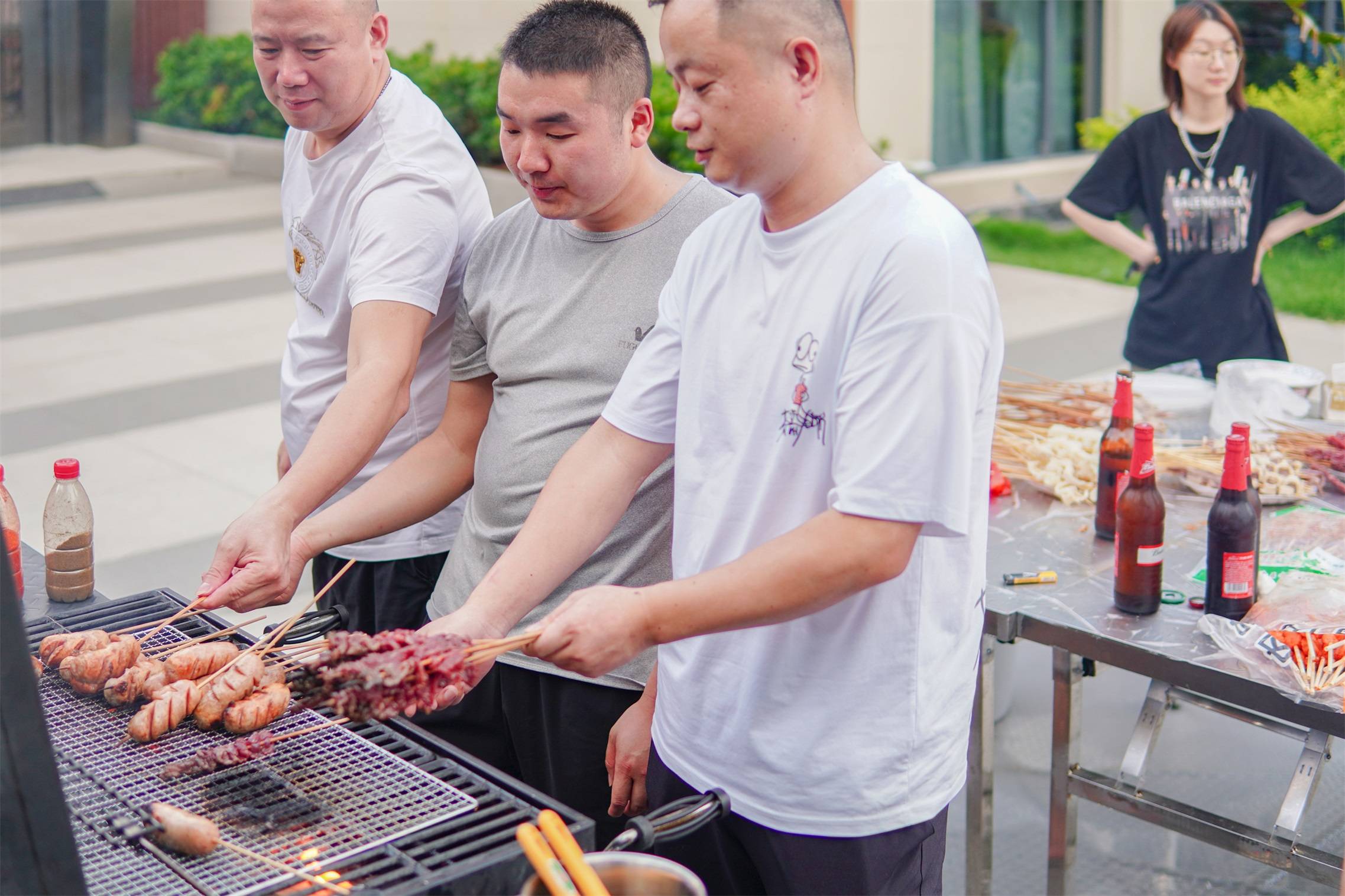 �½�(�й���)���޹�˾����