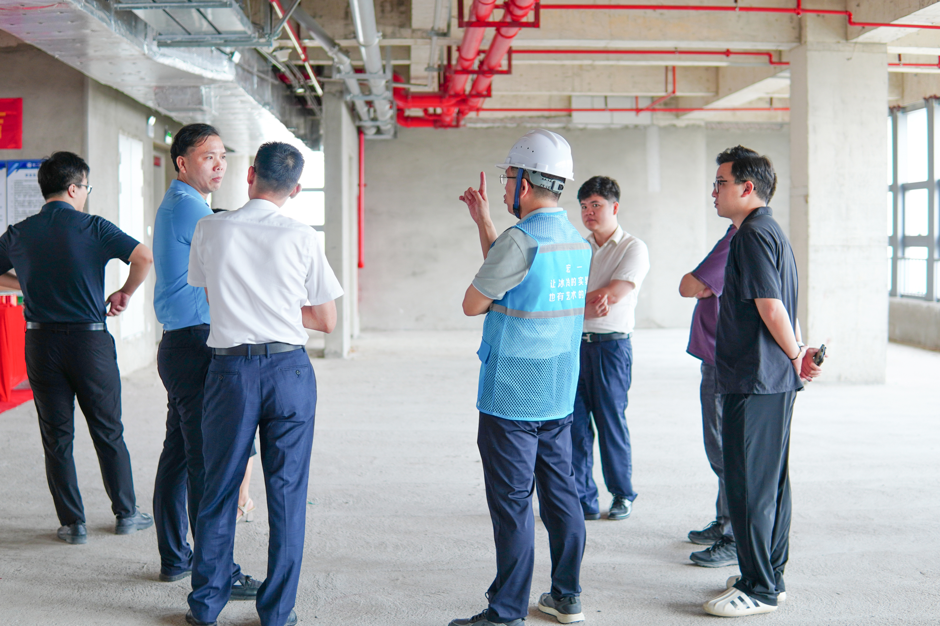 �½�(�й���)���޹�˾����