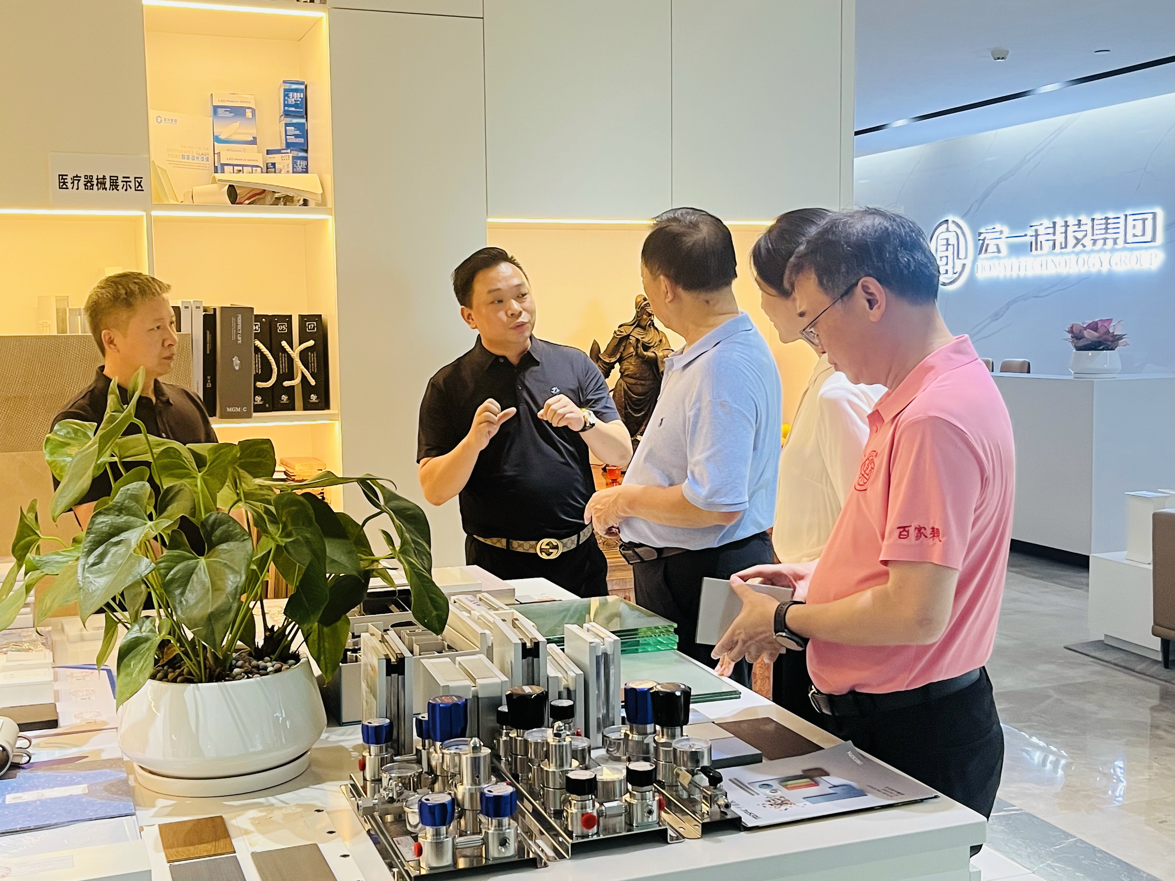 �½�(�й���)���޹�˾����